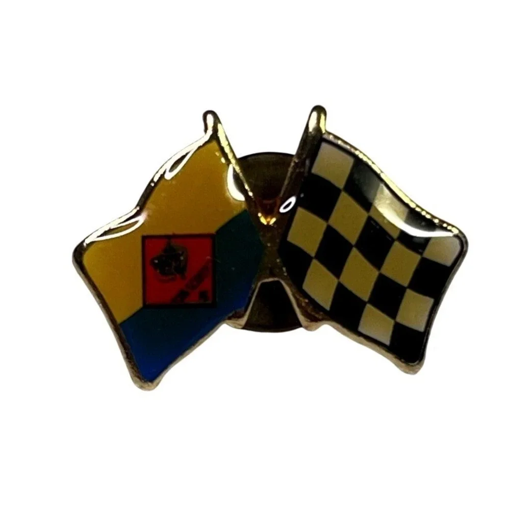Vintage Pinewood Derby Cub Scout Racing‎ Flags Enamel Lapel Pin 1